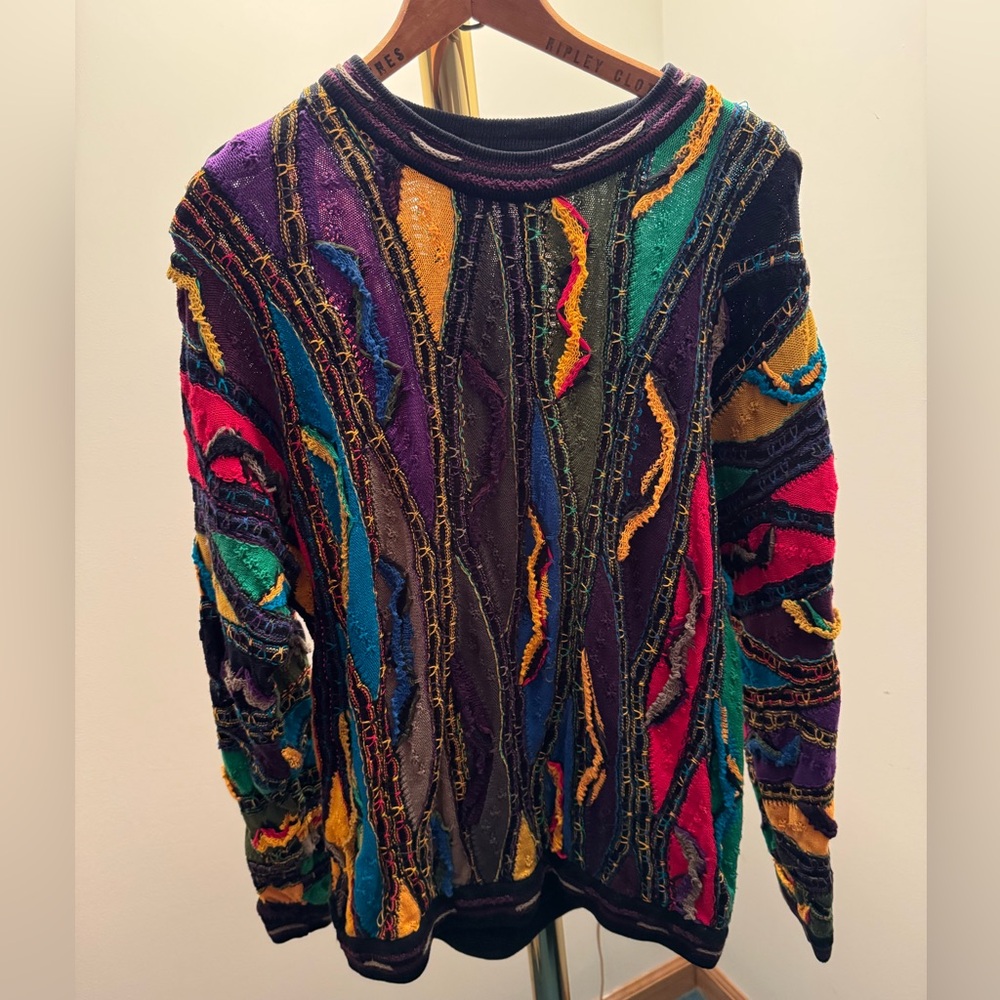 Small Coogi sweater (90s)